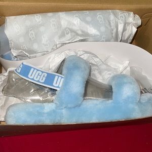 Uggs slide Big kids 6